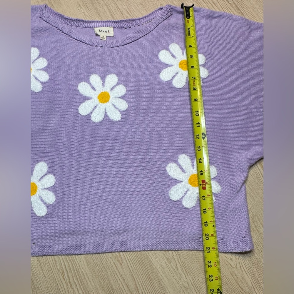 BiBi Lavender Daisy Sweater M Dolman Sleeve Cottagecore Floral Knit - Picture 3 of 9